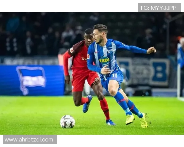 沙尔克04客场溃败，德甲保级压力骤增